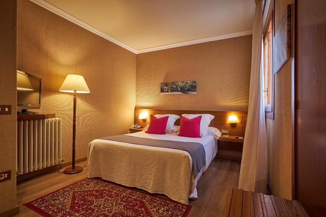 Hotel-Hostal Sport Фальсет Экстерьер фото