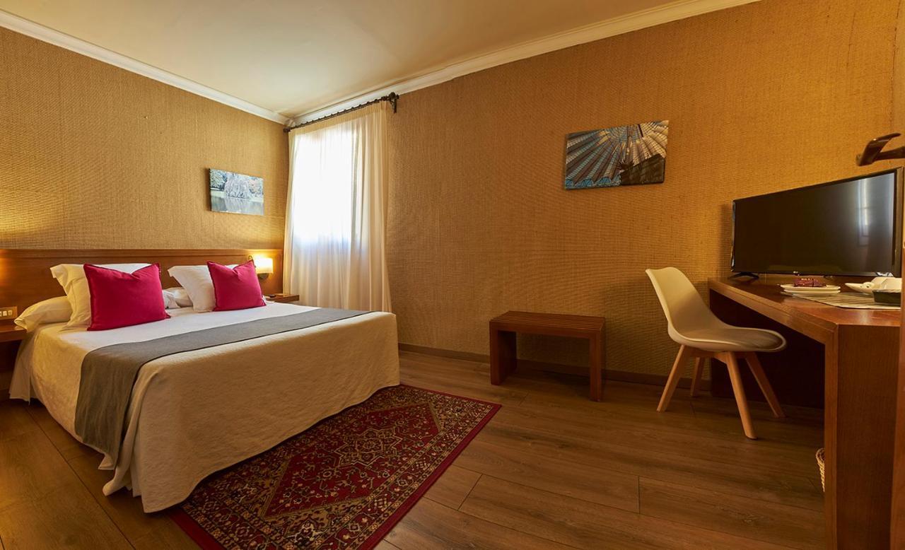 Hotel-Hostal Sport Фальсет Экстерьер фото