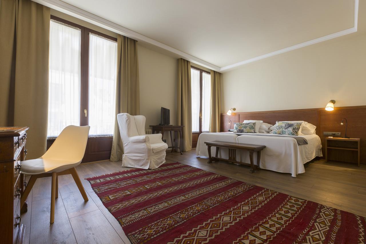 Hotel-Hostal Sport Фальсет Экстерьер фото
